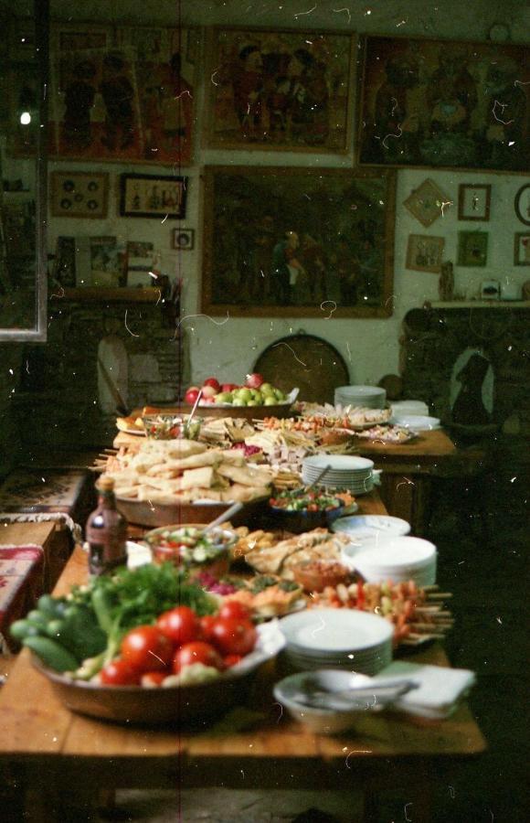 Korsha Guesthouse Roshka Экстерьер фото