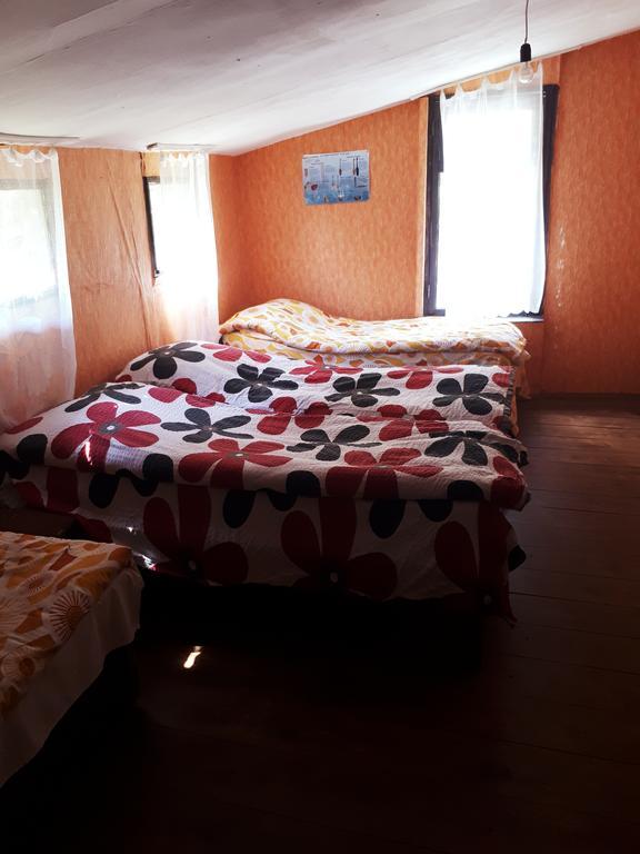 Korsha Guesthouse Roshka Экстерьер фото