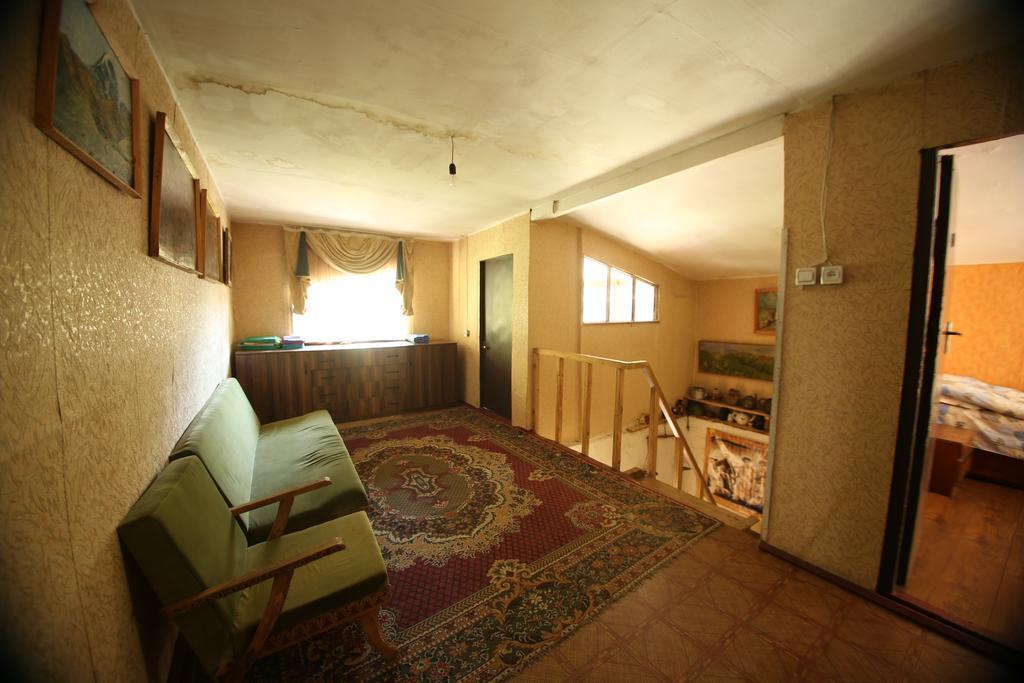Korsha Guesthouse Roshka Экстерьер фото